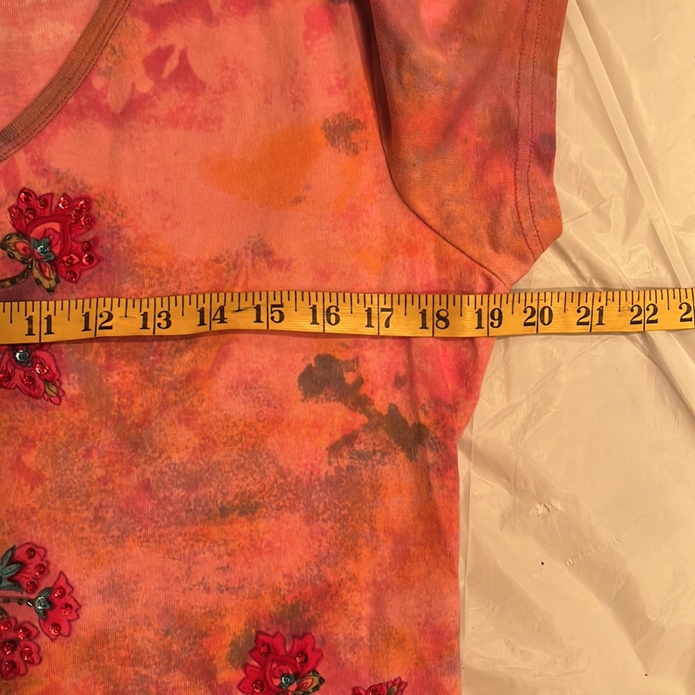 Forbidden Tee shirt with beaded detail.  Size XL. Pink floral design - Picture 6 of 9